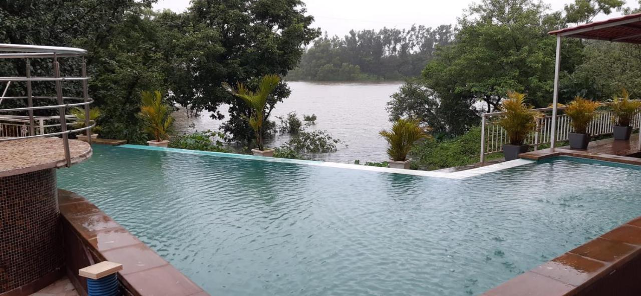 Lake View Resort Lonavala Exterior foto